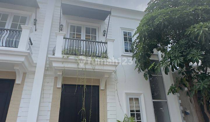 Brand New American Classic Dalam Townhouse Dekat Mrt Lebak Bulus 2