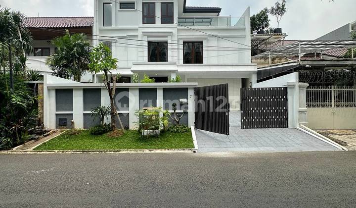 Siap Huni Brand New 3 Lantai Dekat Jis di Pondok Indah