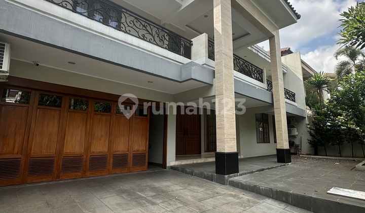 Siap Huni Modern Minimalis Row Lebar di Pondok Indah 2