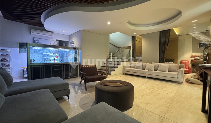 Ready to Live 4-Story Modern Tropical One Gate System in Kemang Cipete