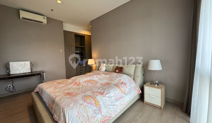 Apartment 1 Park Avenue Fully Furnished 3rd Floor Just Bring Your Suitcase. 2