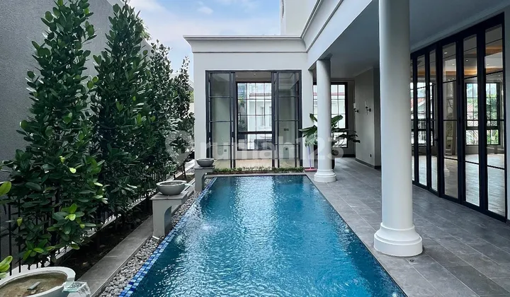 Luxurious Brand New Kebayoran Baru Dengan Balcony View Scbd