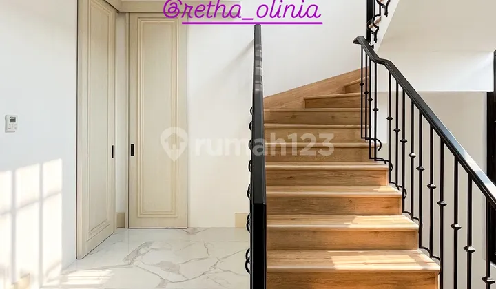 Brand New 2025 Modern House in Kebayoran Baru For Sale Brand New 2025 Modern House in Kebayoran Baru For Sale