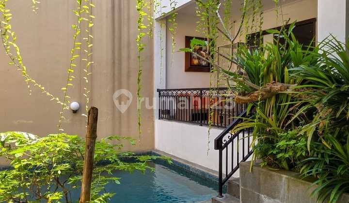 Rumah Dengan Swimming Pool Di Menteng Siap Huni Lokasi Bagus