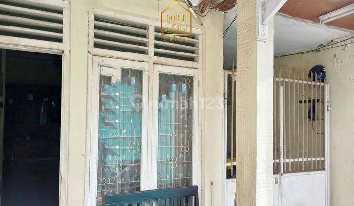 Rumah lama hitung tanah di lokasi strategis Tebet. SHM 2