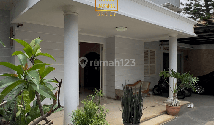 Rumah Cipete 1.5 Lantai Minimalis Ada Pool Carport Luas 2