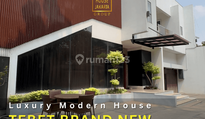 Rumah 2.5 Lantai Modern Minimalis, Ada Pool, Garasi, Carport Luas 1