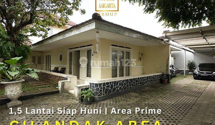 Rumah Cilandak 1.5 Lantai Ada Taman, Garasi Carport Luas  1