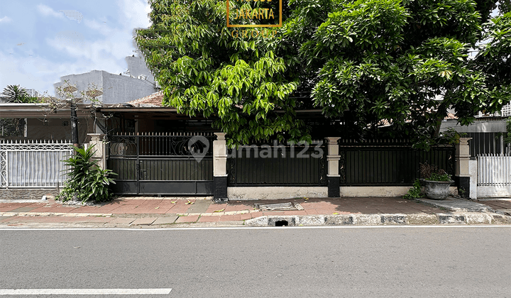 Rumah Menteng Hitung Tanah Dekat Ring 1  2