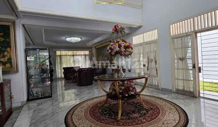 Nice 2-Story House, Spacious Yard, Pool, SHM