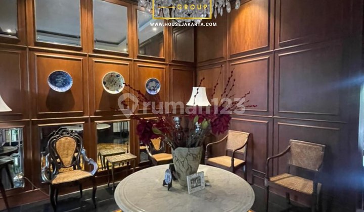 Rumah Bagus Pancoran 3 Lantai Dalam Kompleks Shm