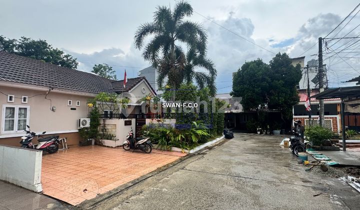 Ready to Live Comfortable House, Hook Position, Puri Legenda Cluster. 2