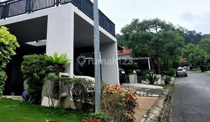 Rumah 2 Lantai Full Renovasi di Bukit Indah Sukajadi Dijual 2