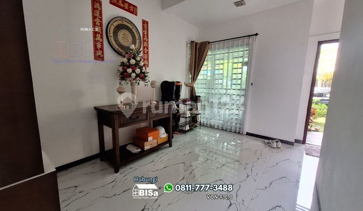 ruang tamu rumah murah 2 lantai di