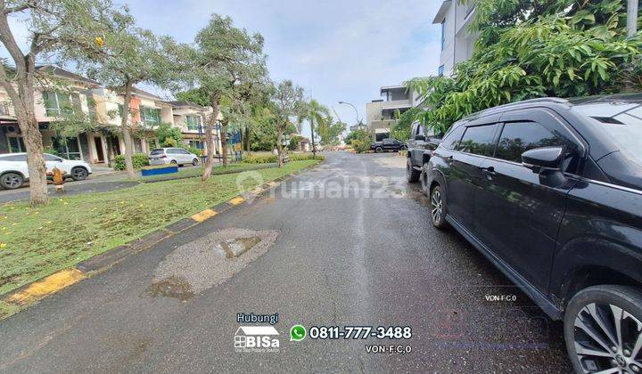 tampak depan rumah murah 2 lantai di