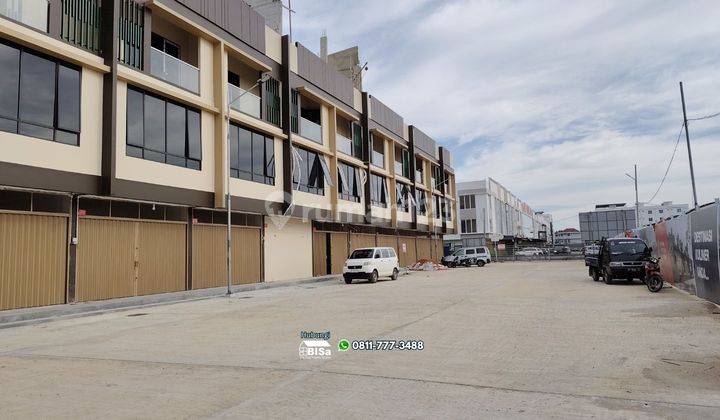 3.5-Storey Opera 3 Shophouse Prime Location in Batam Center Business District