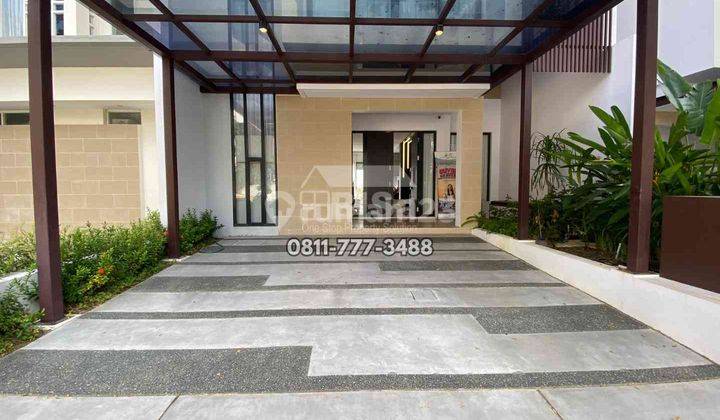 tampak depan royal hills at citraland megah