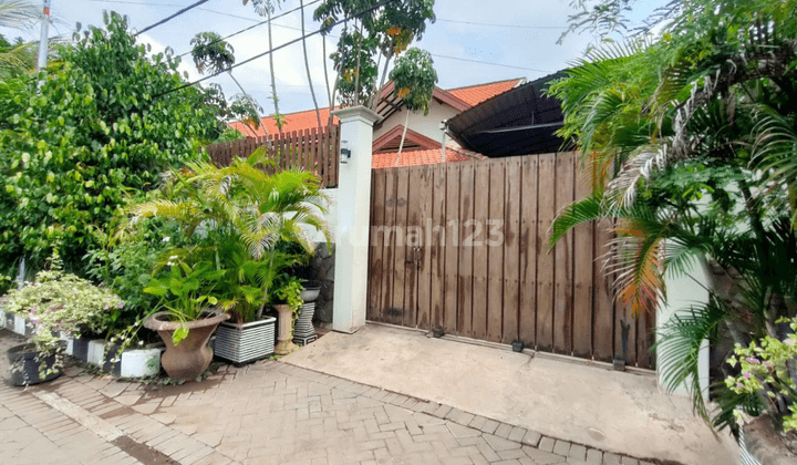 Jual Rumah Barata Jaya Surabaya Cash Only 1