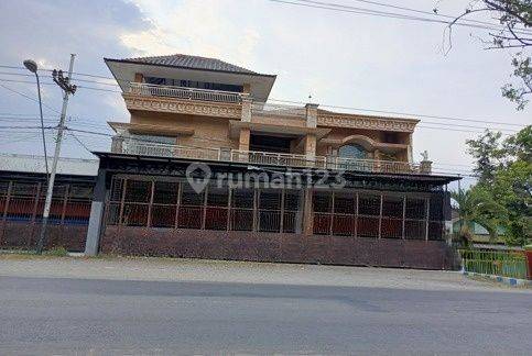 RUMAH DAN TOKO JALAN MERDEKA JOMBANG SD9277 1