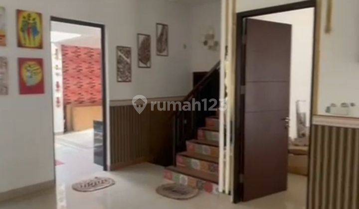 Rumah sewa cantik semi furnish 3kt green lake city jakbar 1