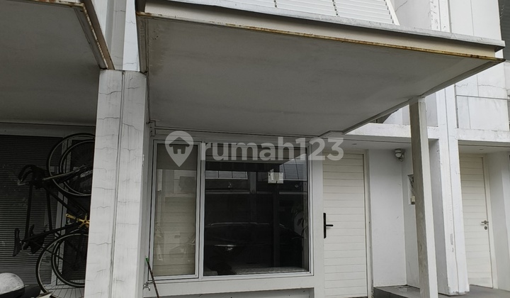 Minimalist House for Rent in Tabebuya Cluster, Inspirahaus BSD, Furnished