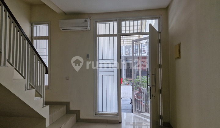 Sewa Rumah Green Lake City Cluster Amerika Ada Ac 2