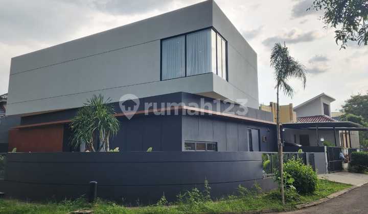 For Sale Modern Contemporary Nusaloka House in BSD City, Furnished, Near Toll Road For Sale Modern Contemporary Nusaloka House in BSD City, Furnished, Near Toll Road