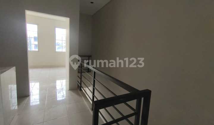 Dijual Murah Ruko Blitz Square Hadap Jalan Raya Gading Serpong Dijual Murah Ruko Blitz Square Hadap Jalan Raya Gading Serpong