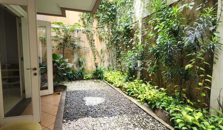 Jual Rumah Modern Mewah Phg Cluster Emerald Gading Serpong