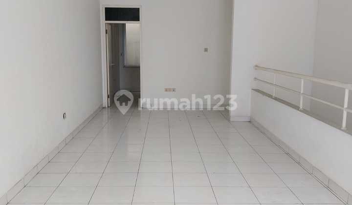 2-Story Shop House in Duta Garden with SHM, Unfurnished 2