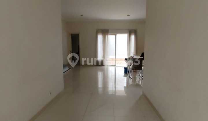 Luxury 2-Storey House in Goldfinch Cluster at The Spring, Gading Serpong 2