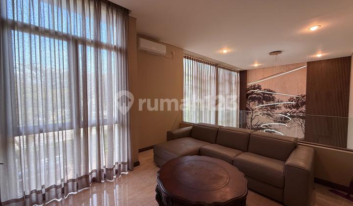 Jarang Ada.... Rumah 3lt Navapark Di Gading Serpong