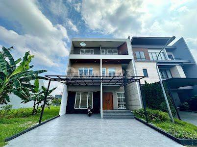  Rumah 3 Lantai di Sutera Onyx, Alam Sutera 1