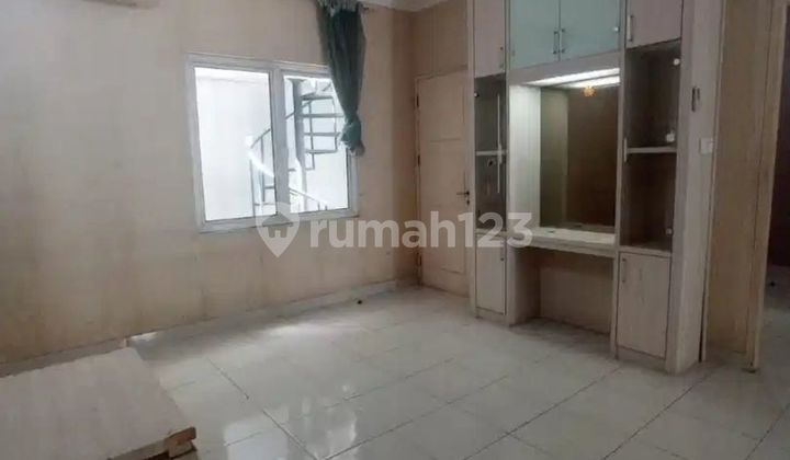 Rumah 2Lt Cluster Magnolia di Gading Serpong SHM