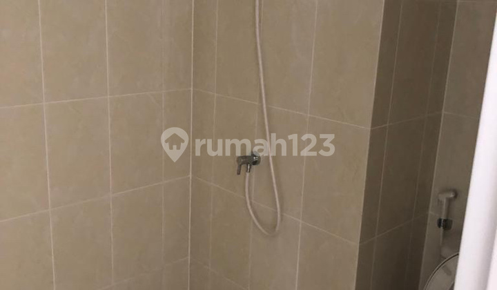 Super Loss!!! Midtown Apartment 3 Bedroom in Gading Serpong Super Loss!!! Midtown Apartment 3 Bedroom in Gading Serpong