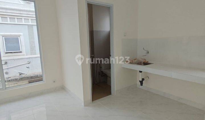 Ruko Di Vienna Grande, Gading Serpong Unfurnished 2