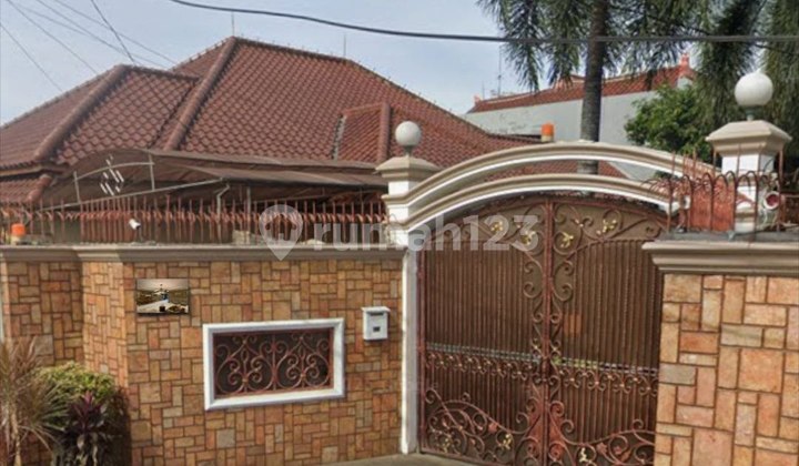 Spacious Luxury House Ready to Occupy in Cibubur Cimanggis Depok