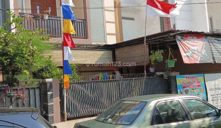 Rumah 2 lantai hanya 5 menit ke Toll di Bintara jaya Bekasi
 1