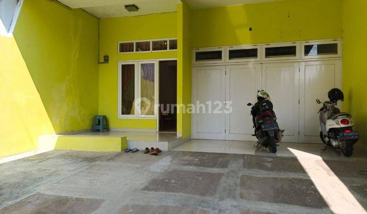 Rumah luas parkir 3 mobil dekat toll cibubur ciracas Jakarta Timur 1