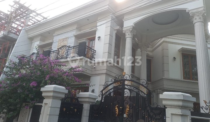 Rumah Mewah Clasic fully Furnish Di Rawamangun Jakarta Timur Rumah Mewah Clasic fully Furnish Di Rawamangun Jakarta Timur