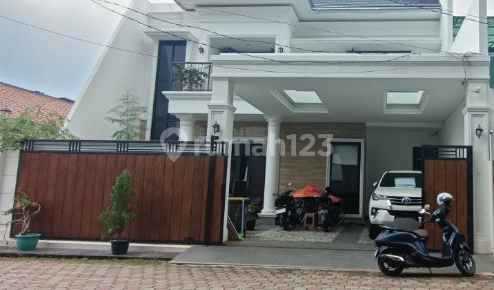 Luxury Ready-to-Occupy House in Kodau Jatimekar Near Jatiwarna Toll Road Bekasi