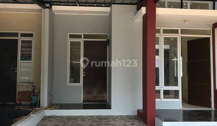 Dijual Rumah Di Perumahan Metland Transyogi 1