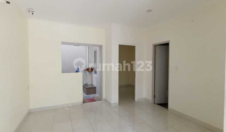 For Rent Fast Martinez Summarecon 5x10.5 Deluxe Type Renovated. Canopy. Kitchen Moved to Back. 2 AC. Curtains. Blinds. For Rent Fast Martinez Summarecon 5x10.5 Deluxe Type Renovated. Canopy. Kitchen Moved to Back. 2 AC. Curtains. Blinds.