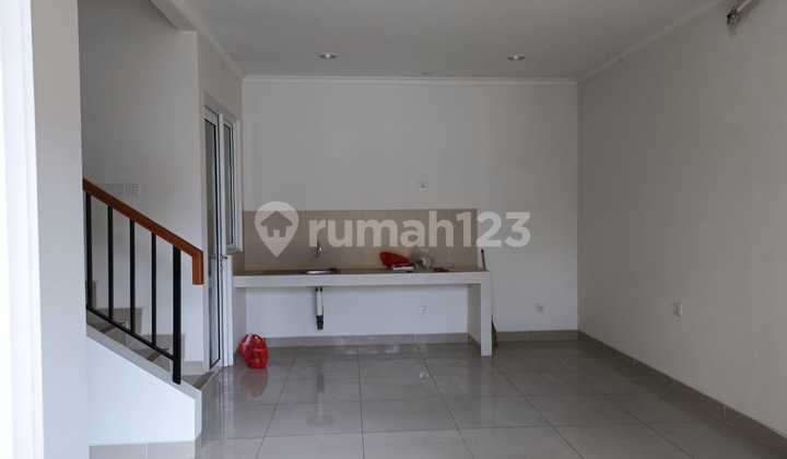 For Rent Tesla Scientia 7x11 2 Bedrooms 2 AC Units. Price 50 million.