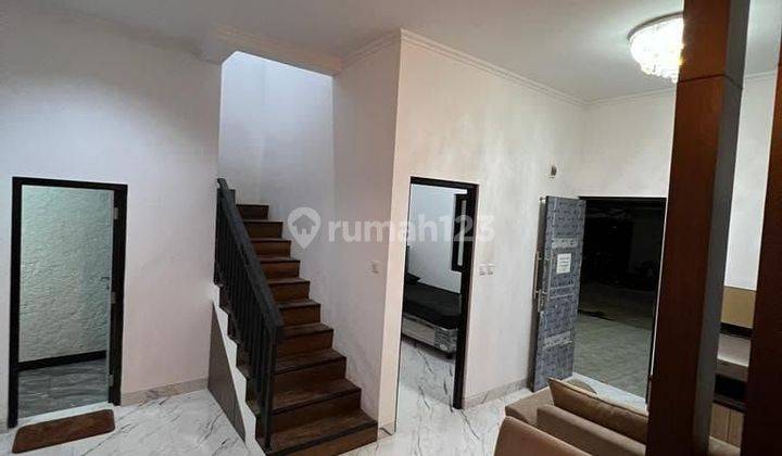 Rumah Baru Full Furnish Murah SHM 2 Lantai di Jatiwaringin 2