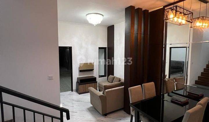 Rumah Baru Full Furnish Murah SHM 2 Lantai di Jatiwaringin 1