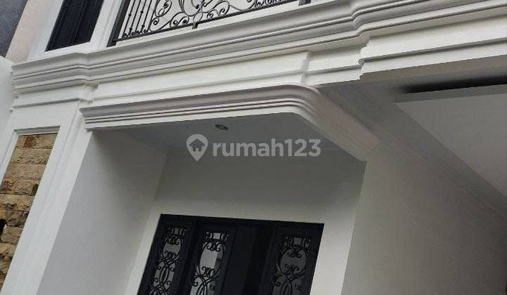 Rumah Mewah Baru Siap Huni SHM Area Premium di Jagakarsa 1