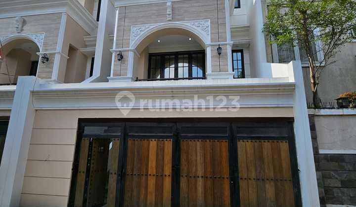 4-Storey House in Exclusive Residence with Premium Materials in the Heart of South Jakarta 1