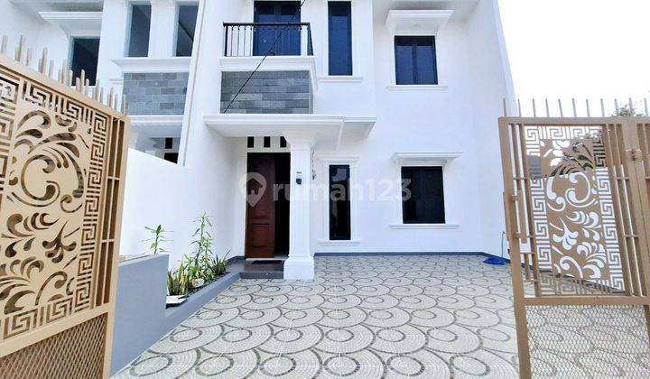 Rumah Baru American Classic One Gate Dekat Toll Jatiwarna Bekasi 1