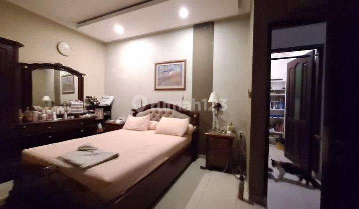 Rumah Butuh Renovasi Semi Furnished SHM Pekayon Bekasi Selatan 2